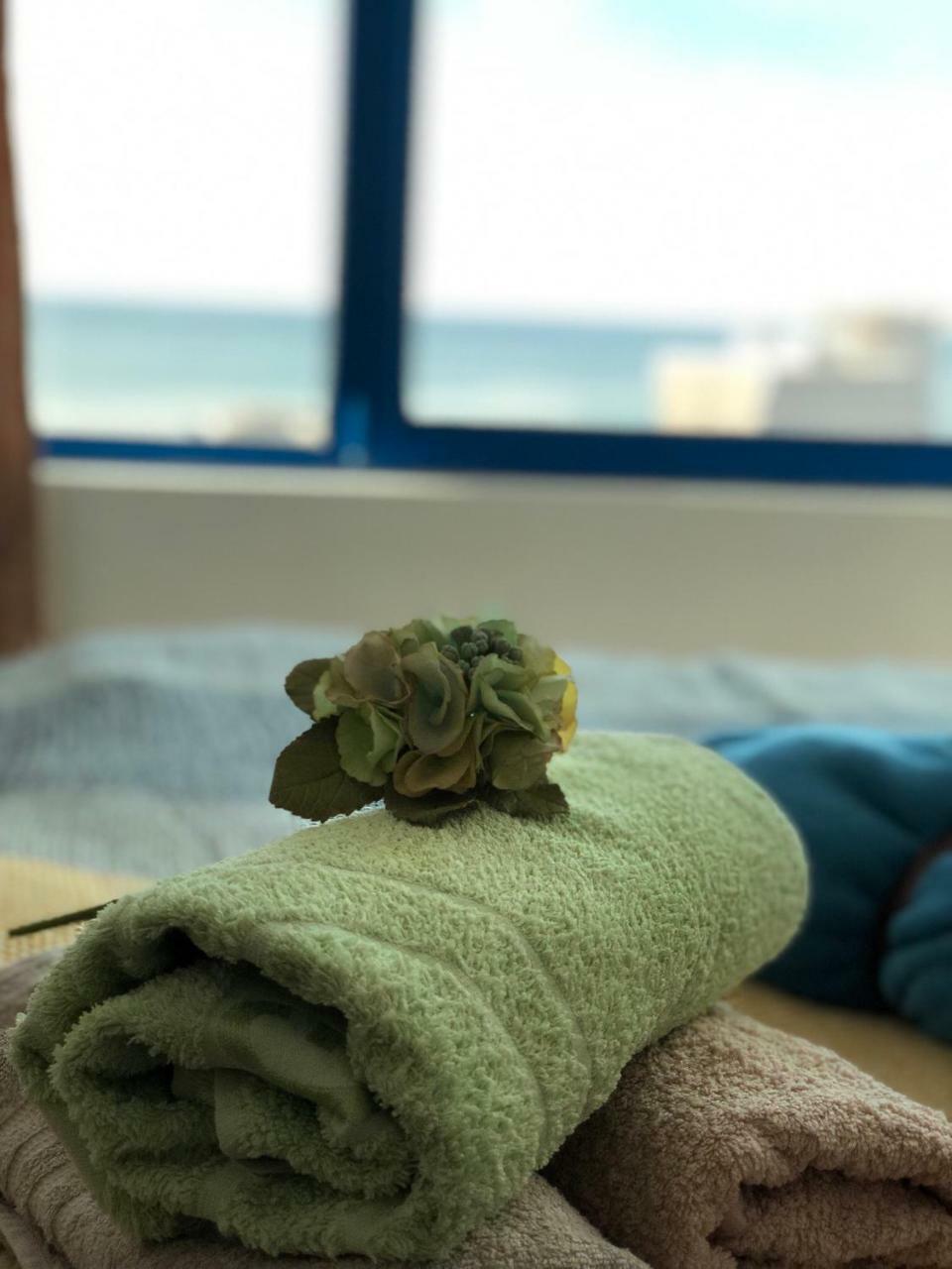 Cozy Bright Apartment With Amazing Sea View Batoumi Extérieur photo